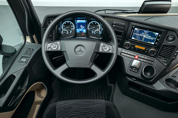 06. Actros Fṩýw{œϵy(tng)A(y)ҊѲȶNx.jpg