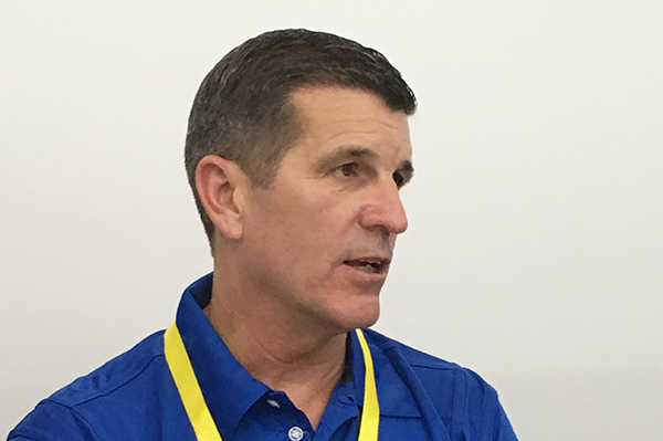 d׃乫˾WЖ|޺̫́^(q)Ј(chng)I(yng)NN۸_wRobert M. Clark .jpg