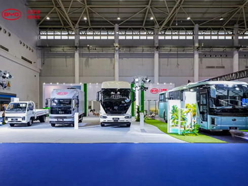 ذȁ״΅չ2025ЇH܇չ[